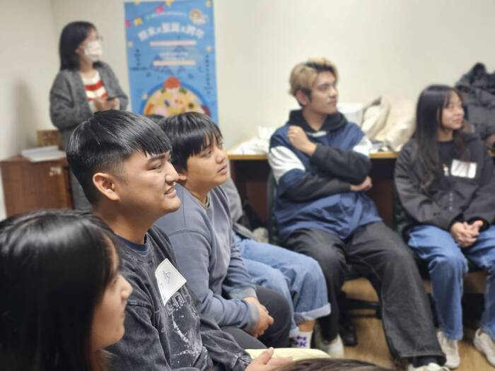 【112-1】1221 期末聚餐x交換禮物x跨年圖片